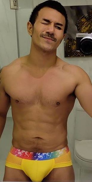 tom leykis gay free mp4 shemale vids