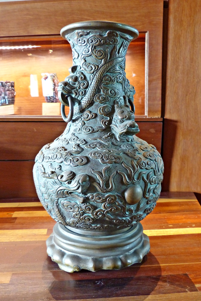 Masters of Craft Souvenirs from Vietnam pottery