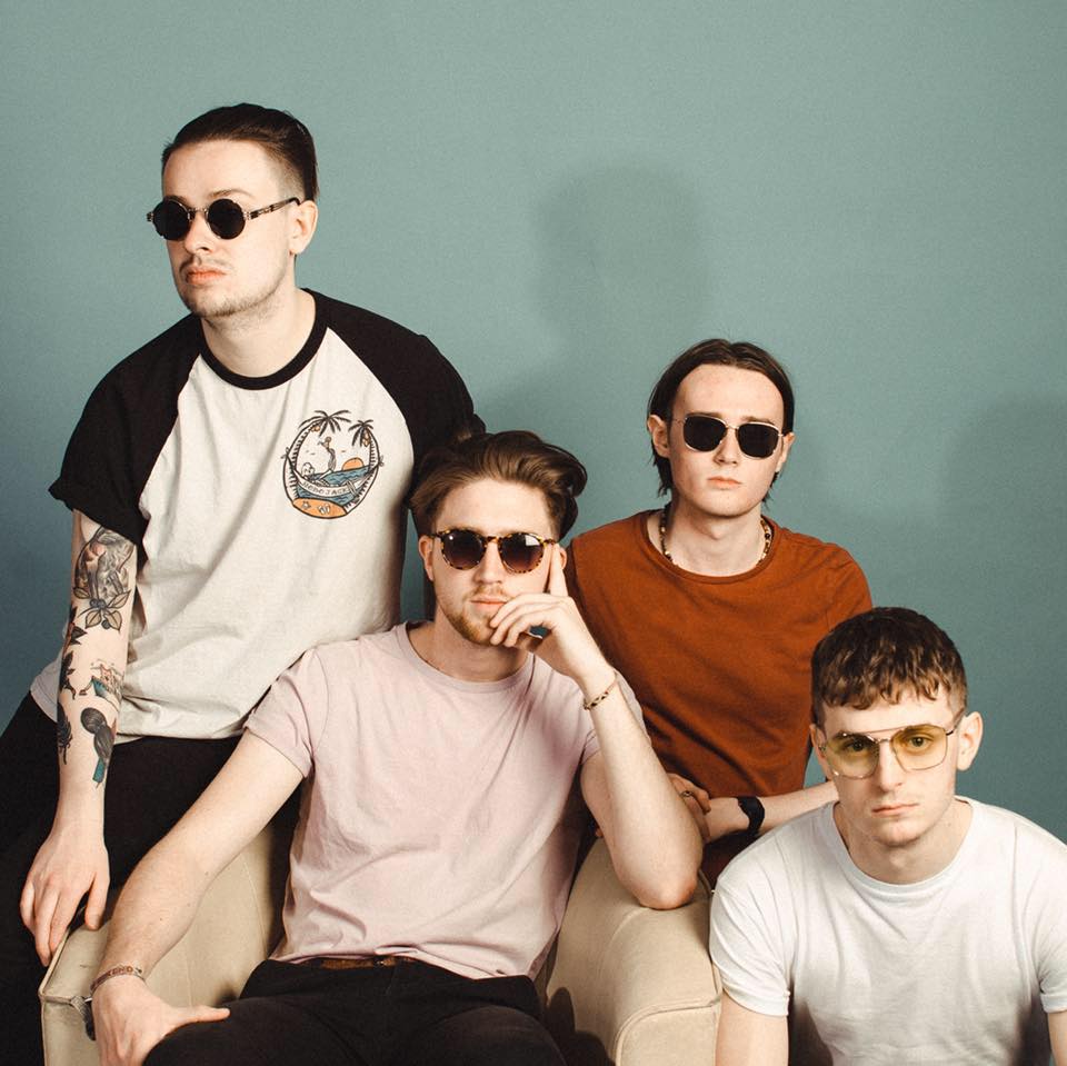 Idle Hours reveal BritPop flavoured tune "TV Crush"