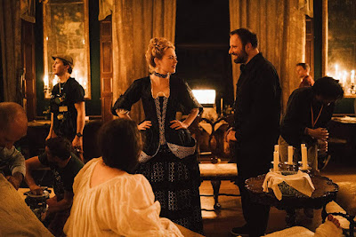 The Favourite 2018 Yorgos Lanthimos Emma Stone Set Photo 1