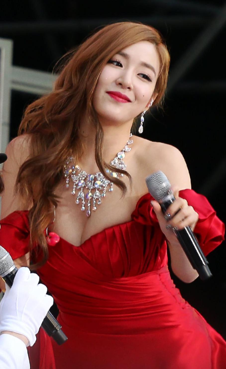 Girls’ Generation Tiffany Stuns Fans With Sexy Red Dress At Performance Snsd Gg S