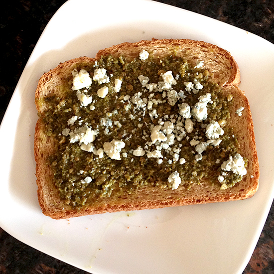 Pesto + blue cheese with scrambled eggs on toast Floraful