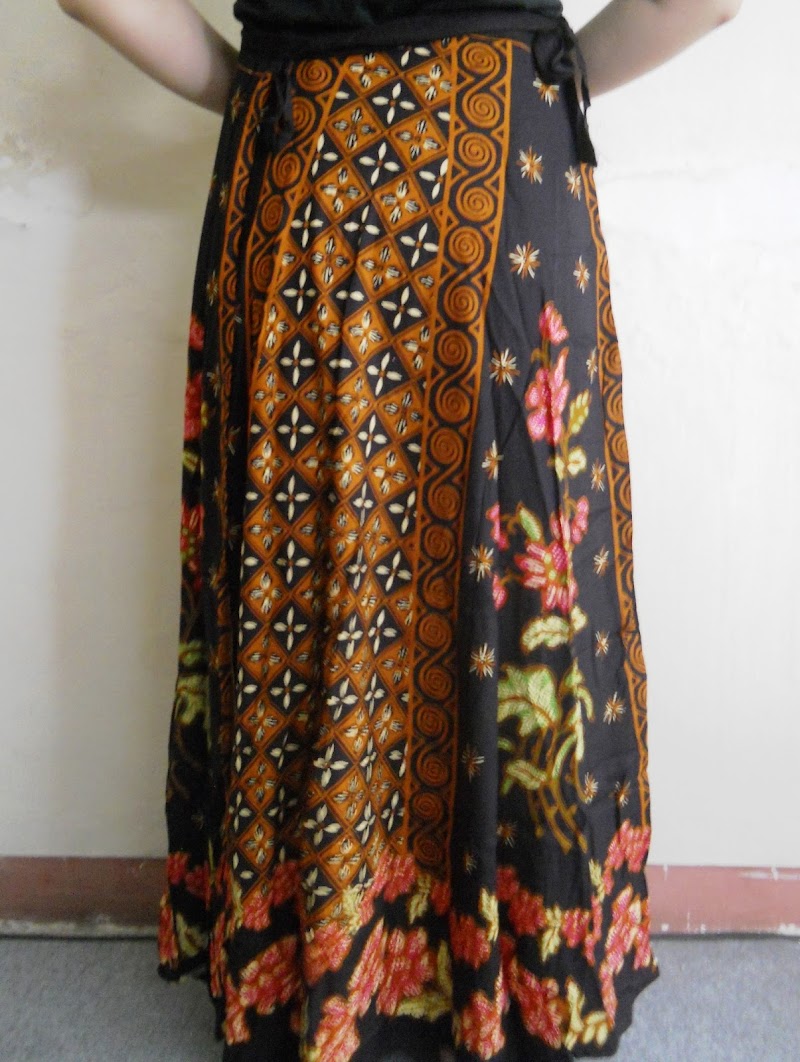 Ide Top 48 Model Rok Batik Orang Gemuk