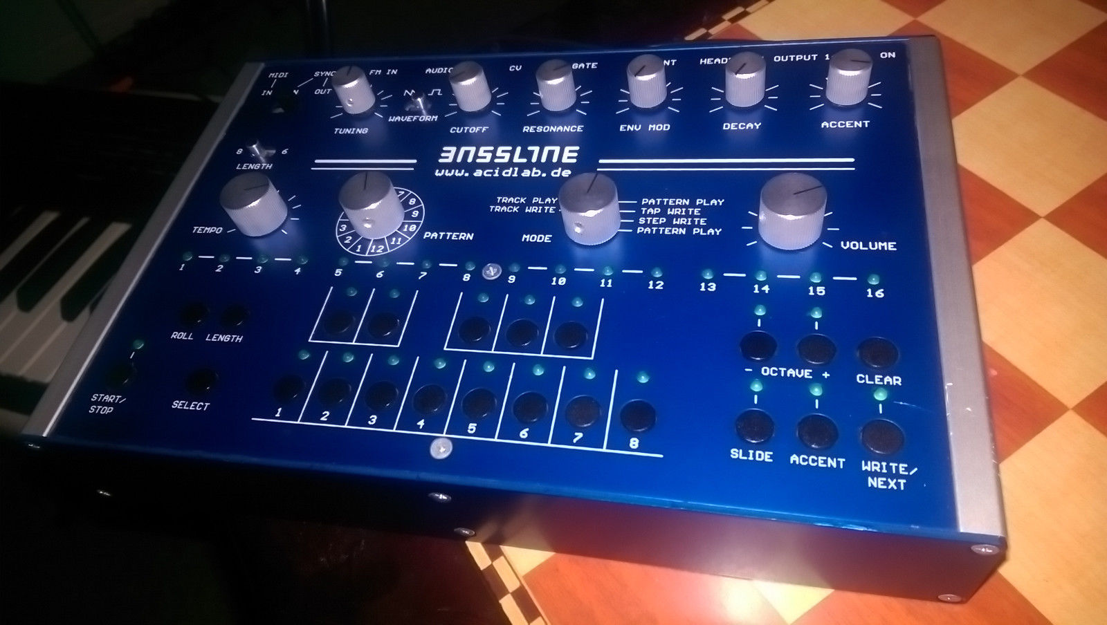 MATRIXSYNTH Acidlab Bassline 2