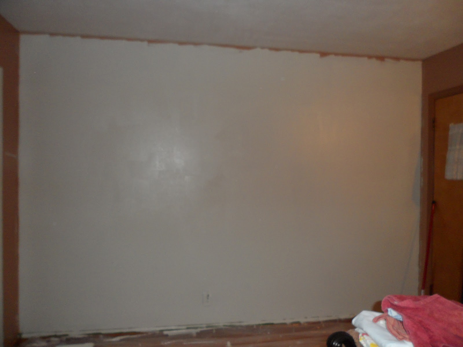 Weh Di Go Aan?! Paint in My Eye But Also On My Wall