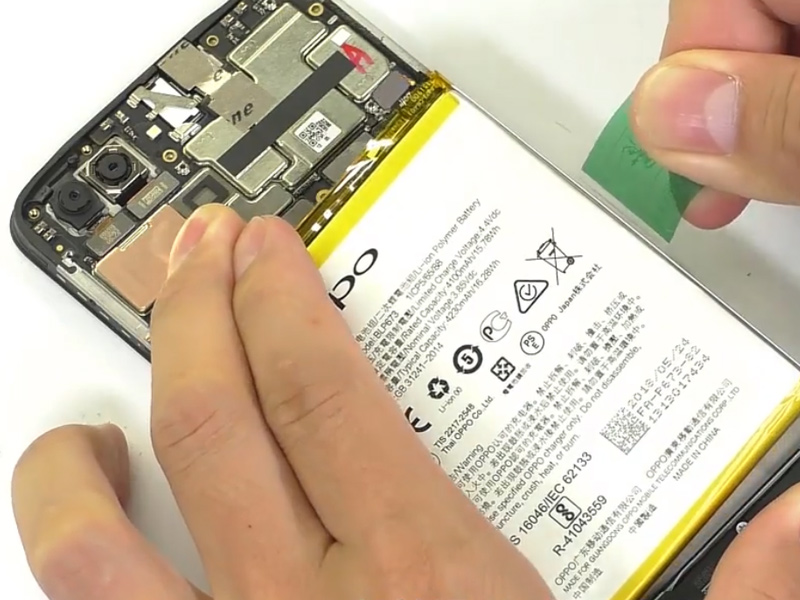 Cara Membuka Casing Belakang dan Ganti Baterai Oppo A5