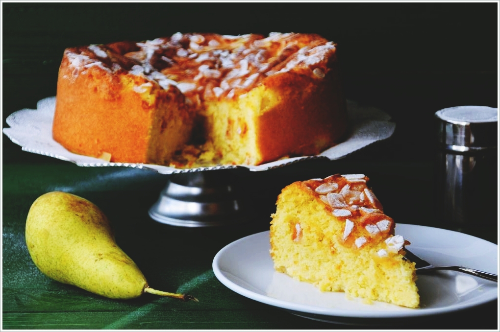 Birnen-Mandelkuchen ohne Mehl (GF & Low Carb) Birnen-Mandelkuchen ohne Mehl (GF & Low Carb)