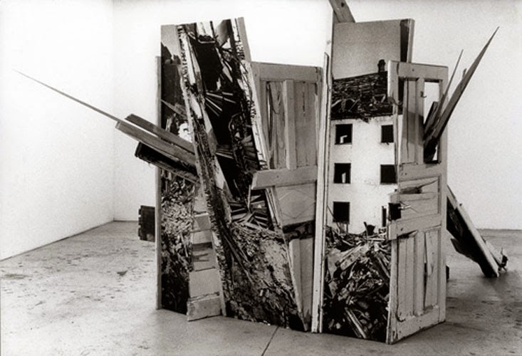 Kuno Lindenmann, Installation für "Gegenwärtiger Erinnerungsraum", München, Fotoskulptur, 1988