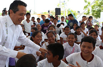 Más de 53 mil 200 alumnos de 154 escuelas viven mejor con prácticas y entornos saludables: Carlos Joaquín
