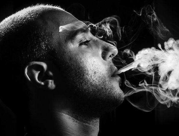 صور تدخين شباب صور تدخين شباب