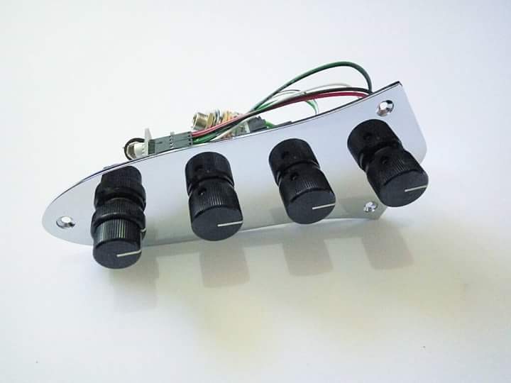 Forsale Sadowsky onboard bass preamp w/VTC INDONESIA GUITAR SELLER