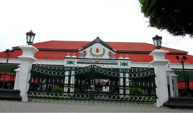 4. Keraton Yogyakarta 4. Keraton Yogyakarta