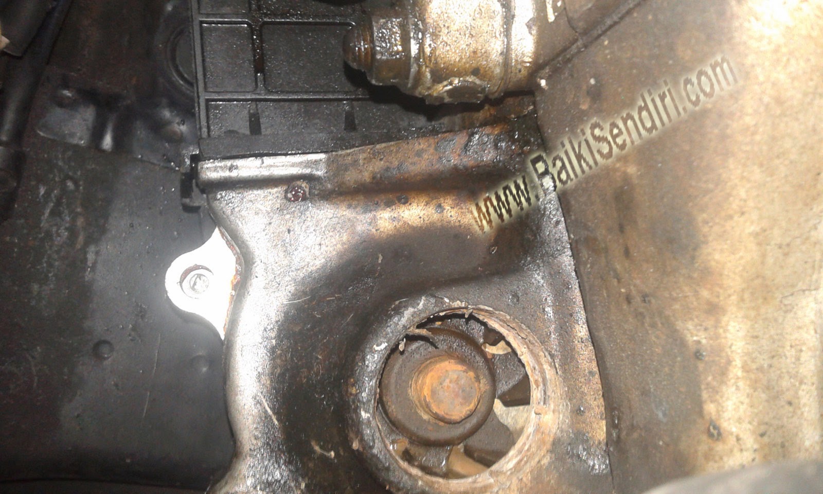 Baiki Sendiri: Honda Prelude B20A Water Pump Pipe Replacement