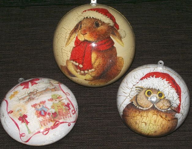 Blog di Cinzia Bois: Decoupage: palline di Natale per l’albero.Ecco