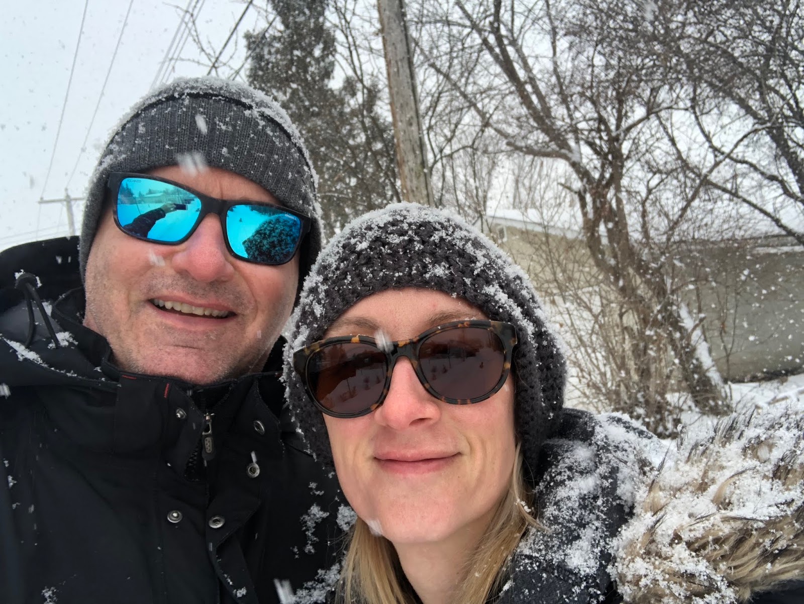 Belly Button Lint and the Art of Navel Gazing Right View