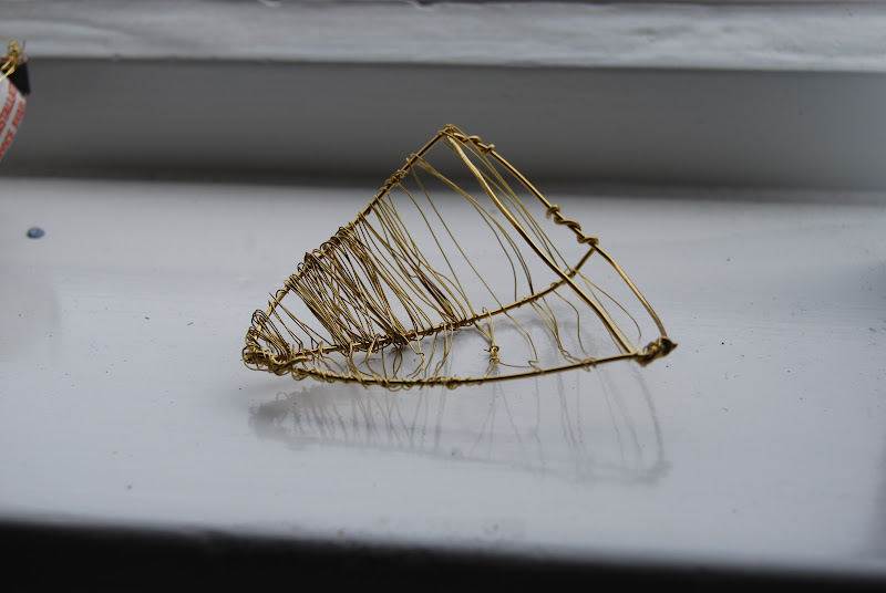 Hannahisabelle Illustration Brass wire modelling