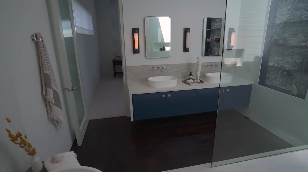 41 Interior Design Photos vs. 720 Indiana Ave, Venice, CA Luxury Home Tour