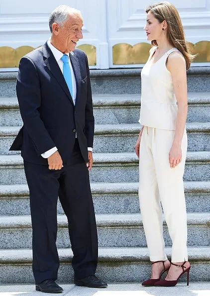 Queen Letizia Jewels - Coolook Hera Earrings. Queen wore Hugo Boss jumpsuit. President Marcelo Rebelo de Sousa