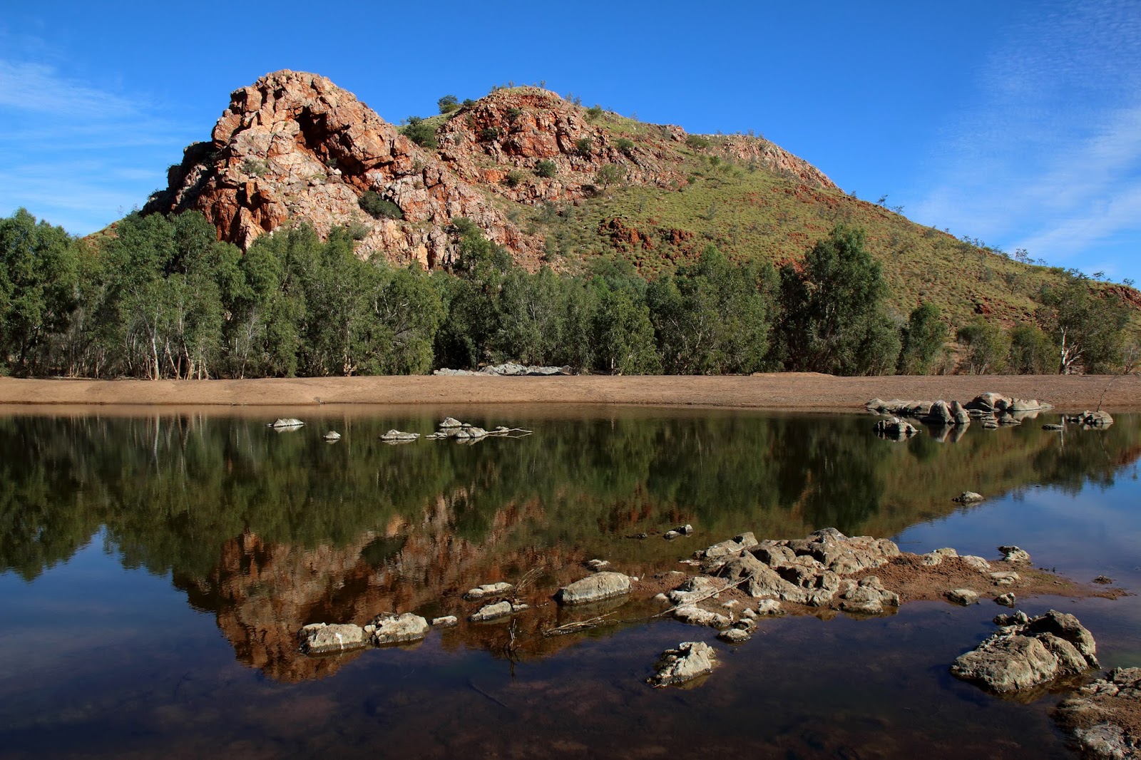 BO629HR Marble Bar Pools