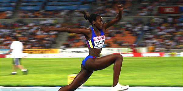 ATLETISMO SALTO TRIPLE