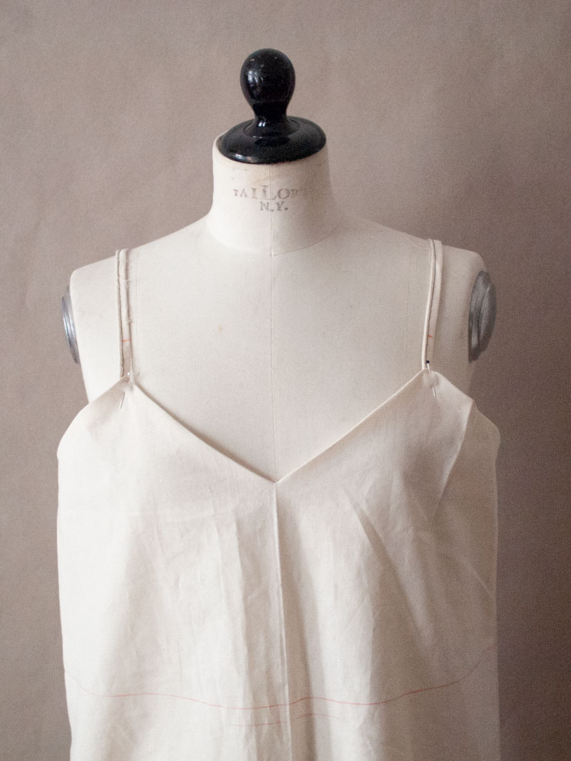 Die 14 Besten Bilder Von Eine Schulter Schulter Kleider Und