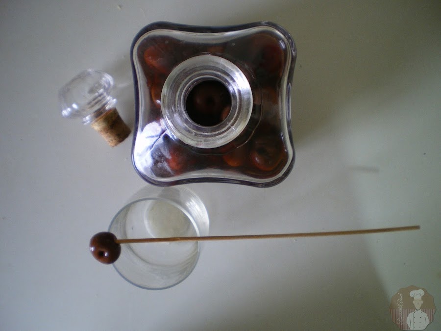 Guindas en aguardiente del año anterior