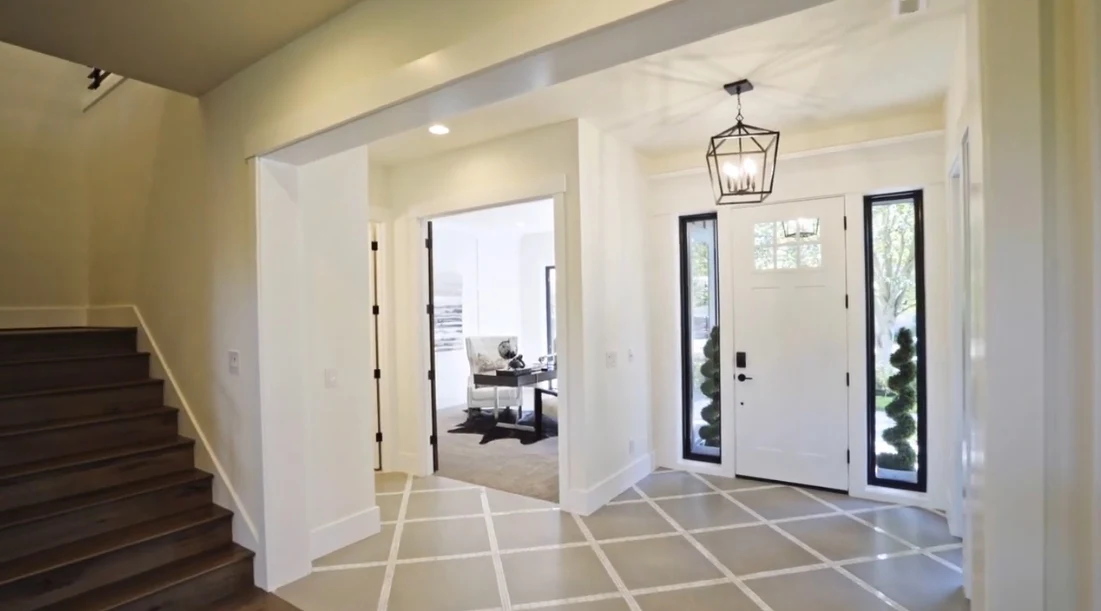 47 Interior Design Photos vs. 9988 NE 26th St, Bellevue, WA Luxury Home Tour