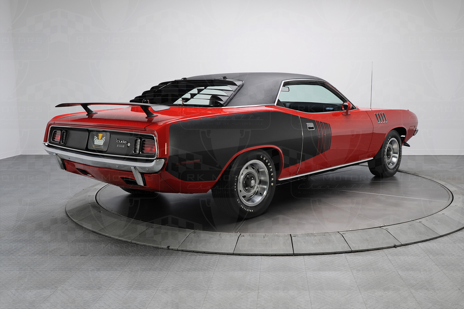 1971 Plymouth Hemi 'Cuda With Only 2k Miles Is Cool, But Is It $1.2
