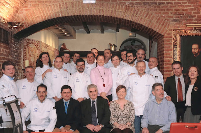 Un menú exquisito para un comedor social el día de la Allmudena