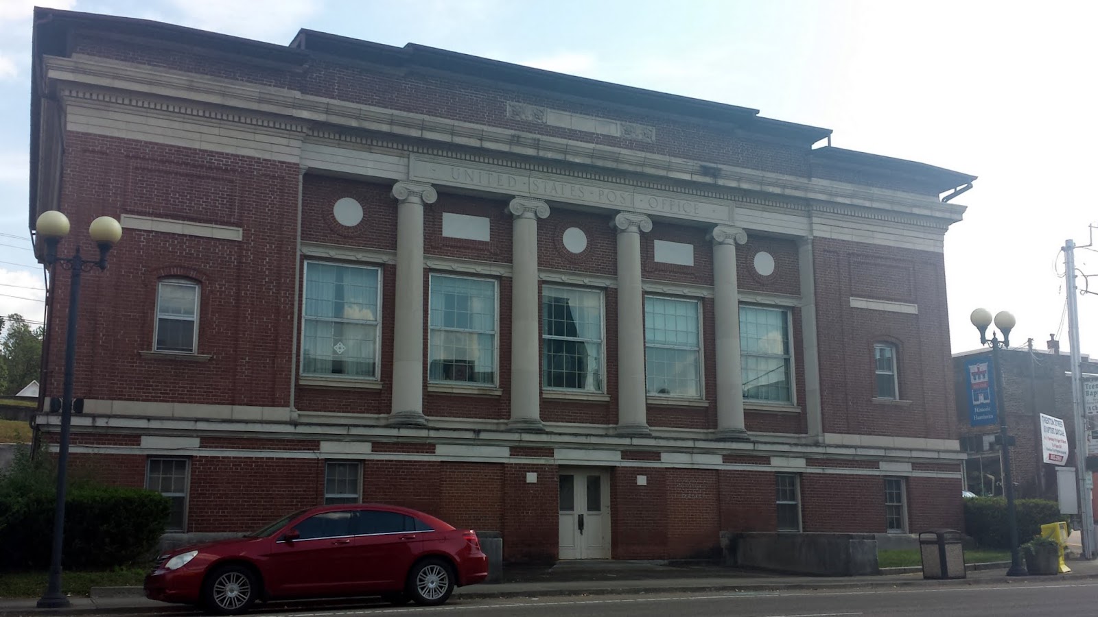 Big Daddy Dave Historic Downtown Harriman Tennessee