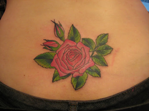 Parte Inferior Das Costas Rose Tattoo Ideia