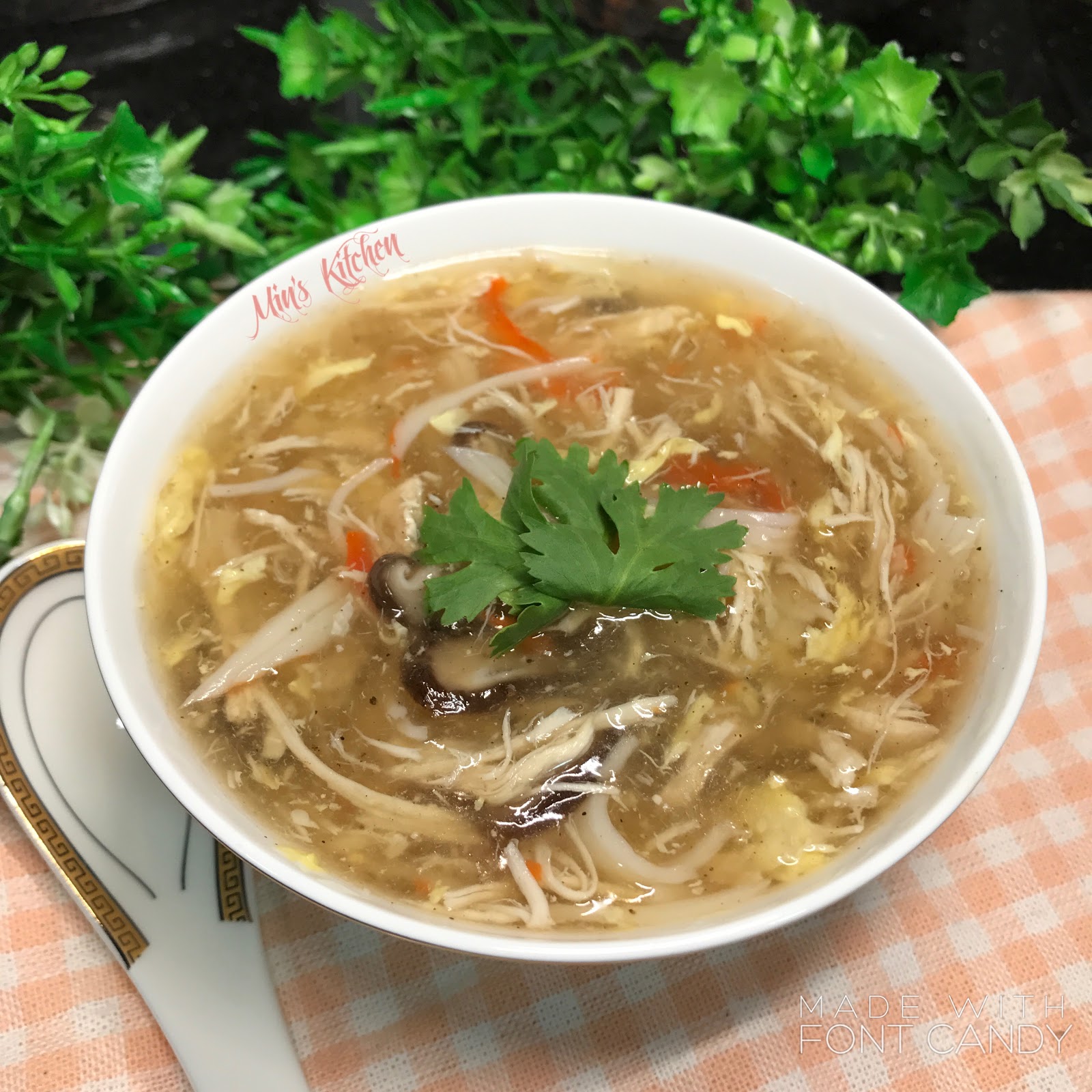Min's Kitchen Shredded chicken soup with mushrooms and crabsticks