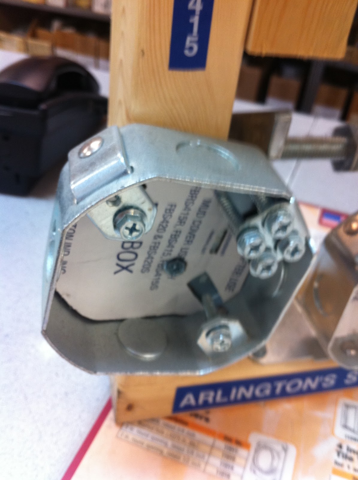 Ceiling Fan Box / Wiring a ceiling fan with black, white, red, green in