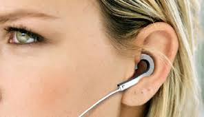 Cara Memakai Earphone Yang Benar