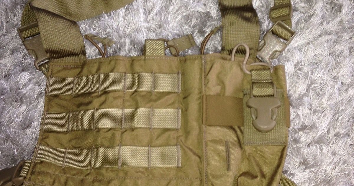 Webbingbabel: Eagle industries Low Profile Chest Rig