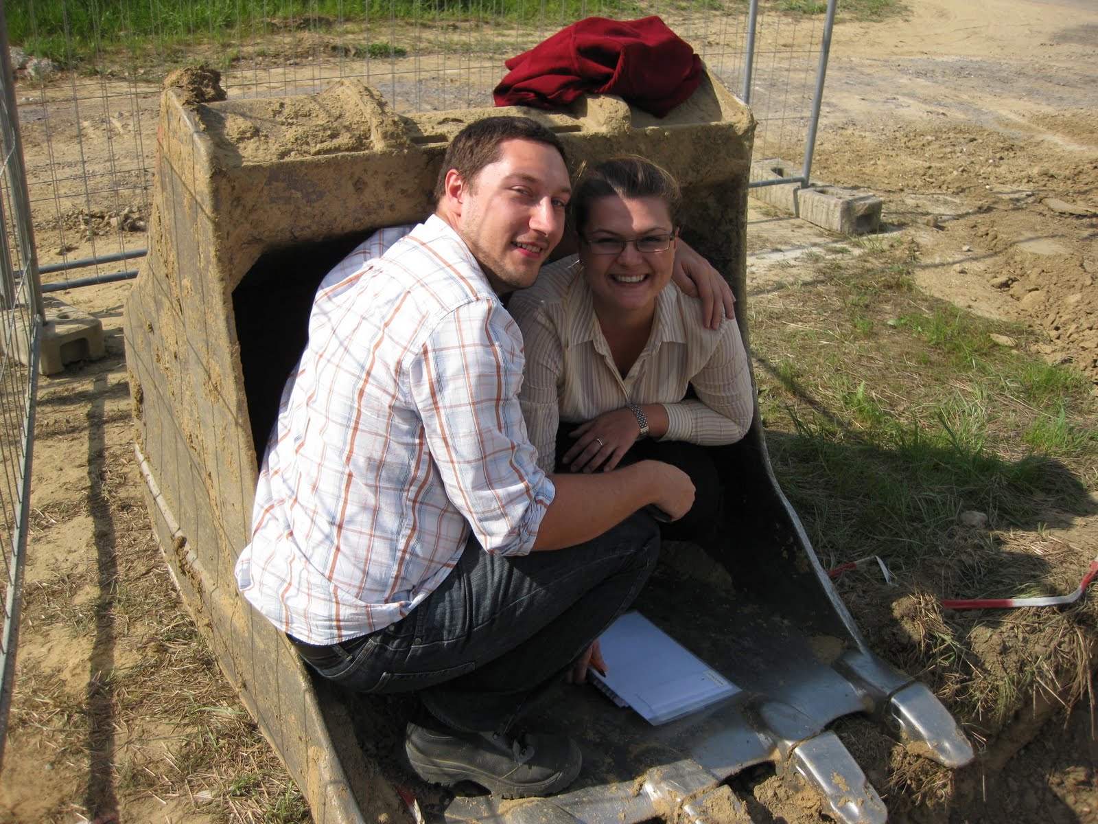 Armin & Sarah bauen ein Haus: Freitag Tag 4 Schotter und Baustahl