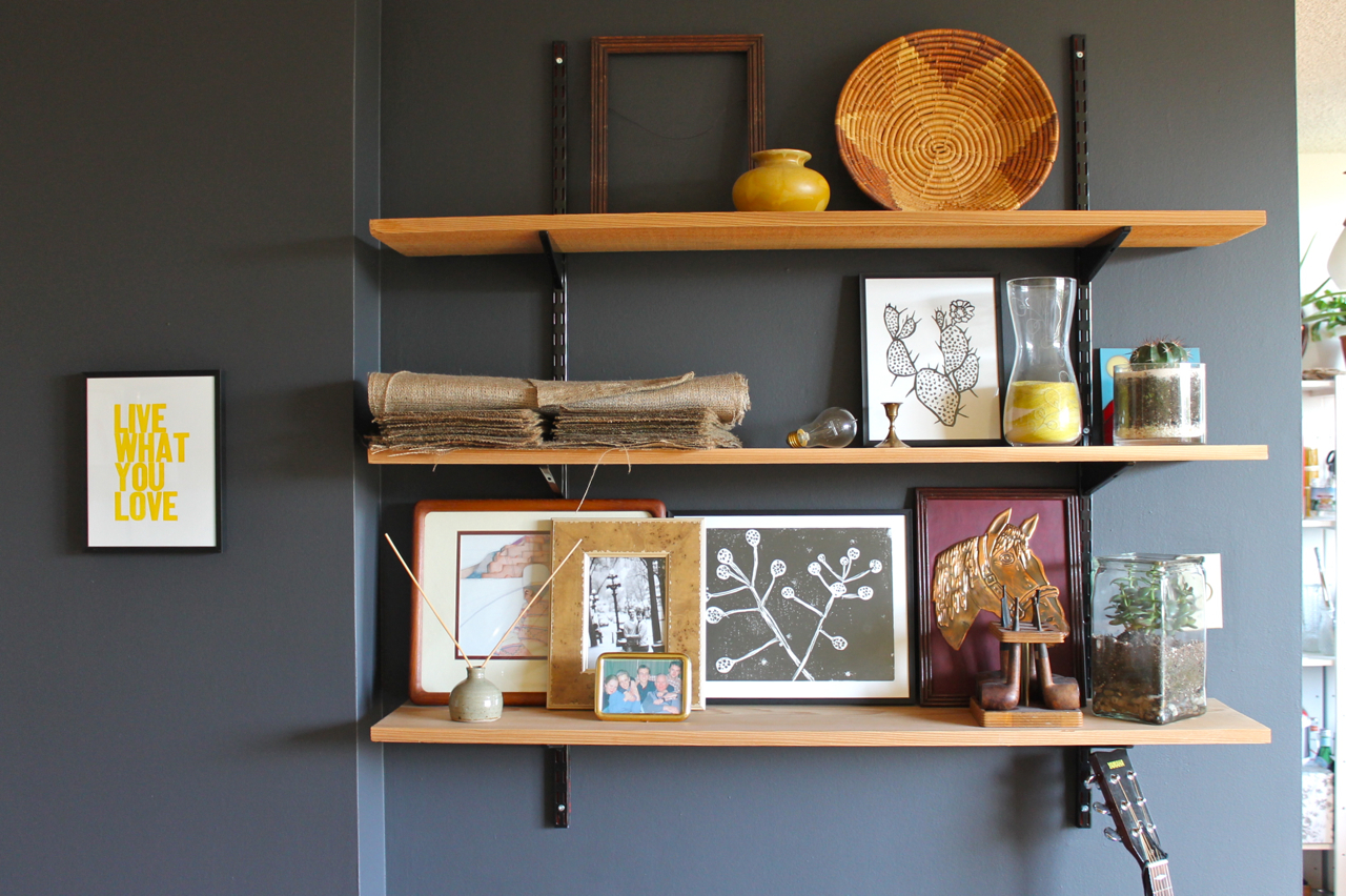 LAX TO YVR ARRANGING WALL SHELVES