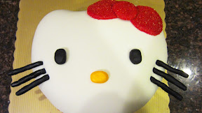 Baking: Hello Kitty Cake
