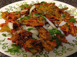 Capsicum Pakoda / Bell pepper Fritters