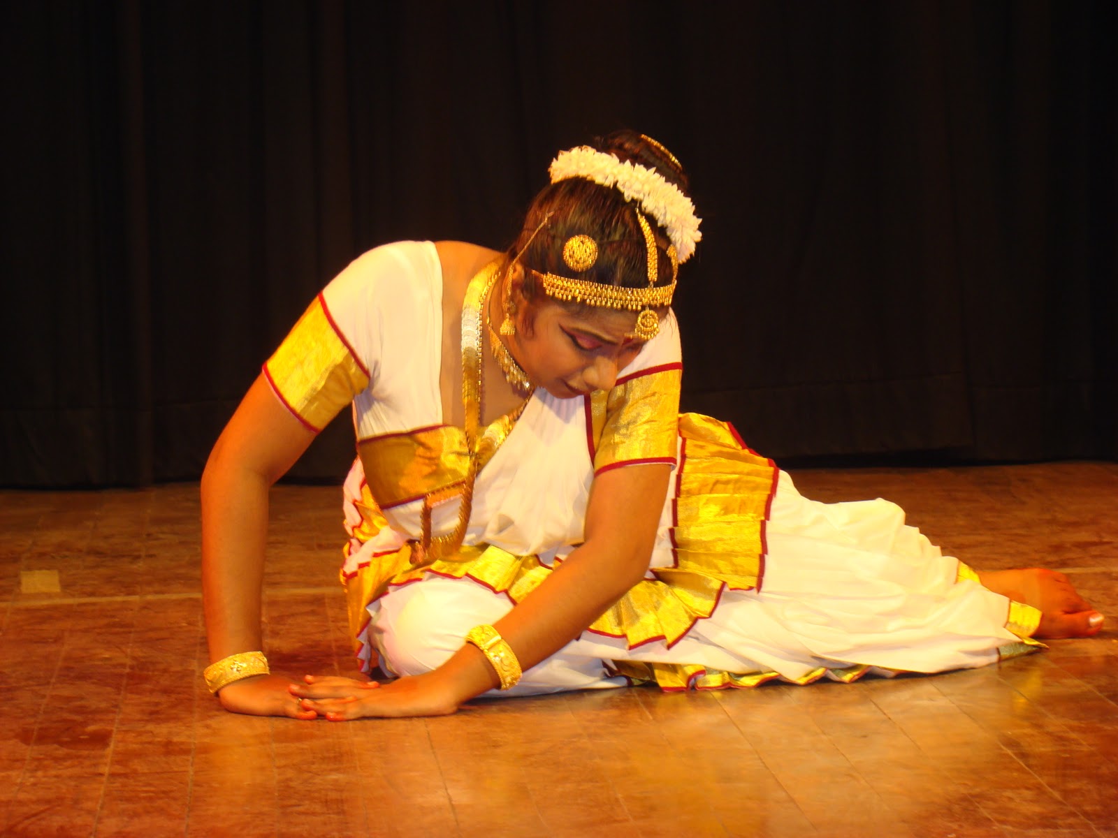 First Love: Aliveni...