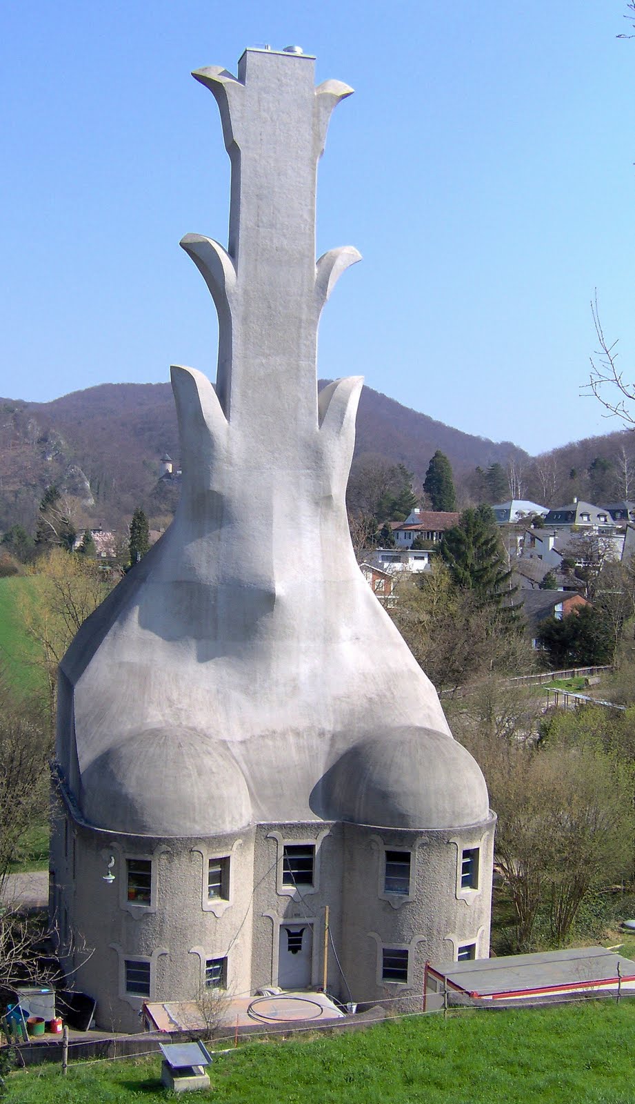 North American Art Section: How Is Anthroposophical Architecture