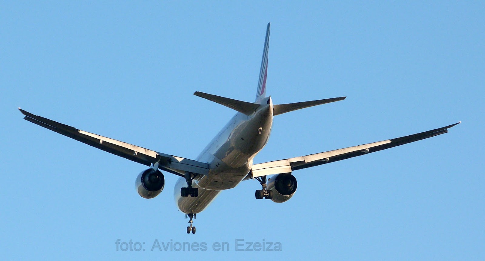 AVIONES en EZEIZA: AF 418 en Aproximación Visual