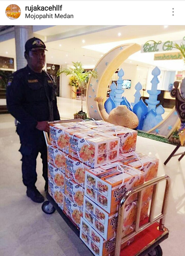 Rujak Aceh Llf Kesegaran Menggoda Dari Medan Ibu Dila