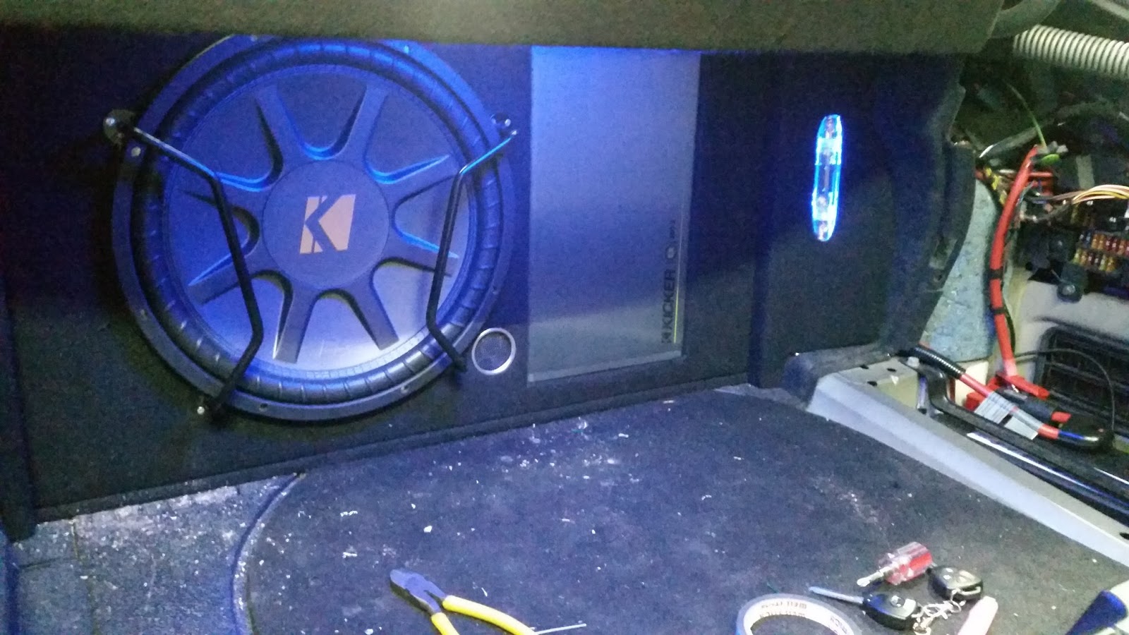 EB AUDIO bmw e60 audio system upgrade ,15 inch kicker power.........setting sq sound live bass