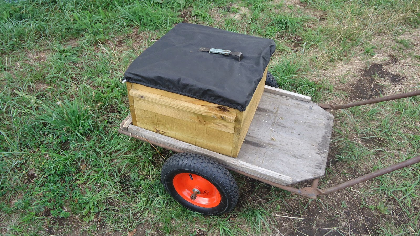 пчеловодный стол своими руками