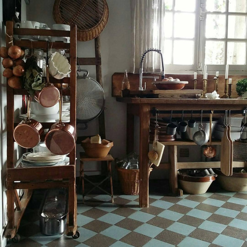 Breathtaking timeless and tranquil kitchen design inspiration - found on Hello Lovely Studio
