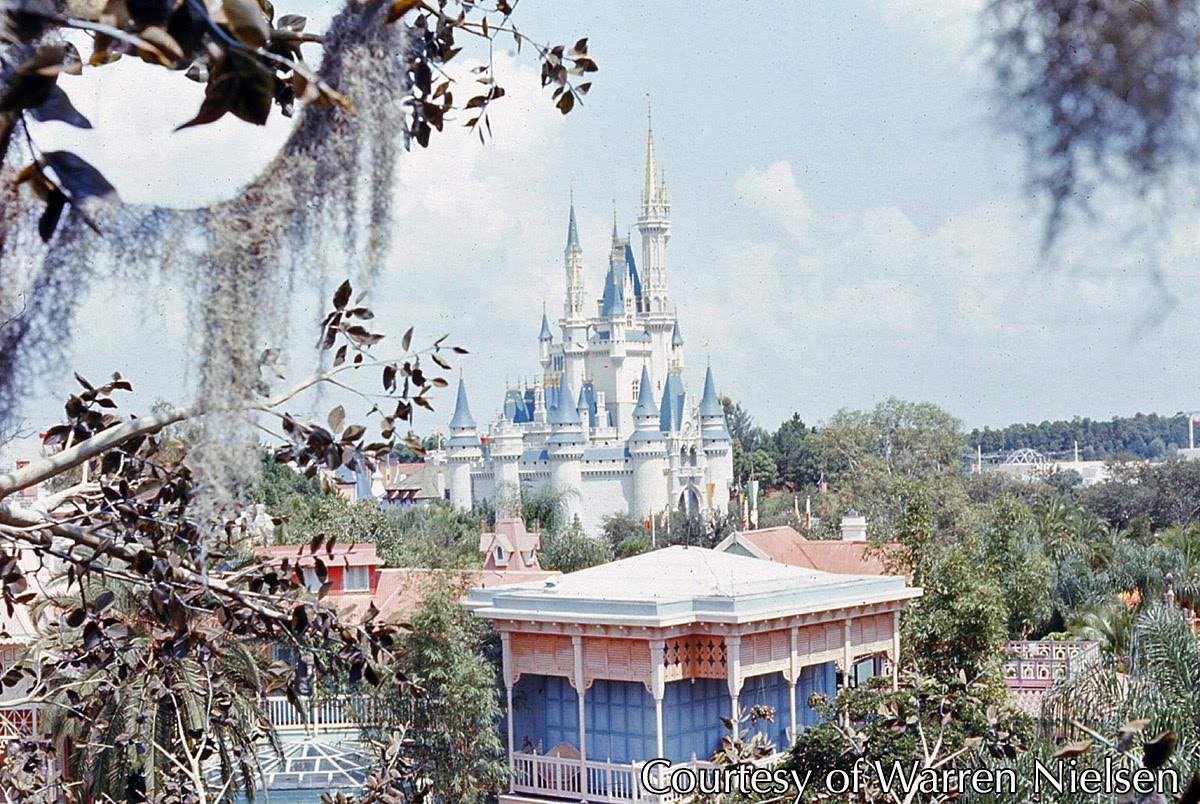 GORILLAS DON'T BLOG More Walt Disney World, 1976
