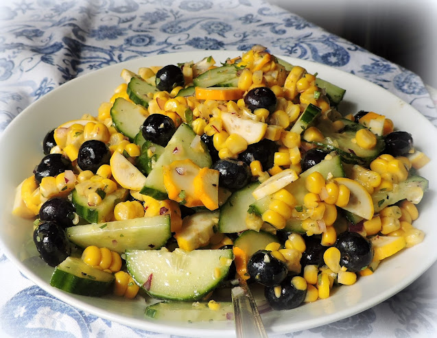 Blueberry & Corn Salad