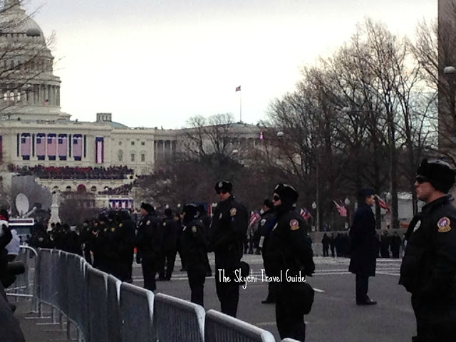 <img src="image.gif" alt="This is 57th Presidential Inaugural Parade" />