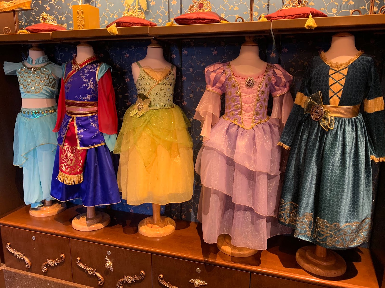 What To Expect From The Bippity Boppity Boutique In Disneyland Stained With Style what-to-expect-from-the-bippity-boppity-boutique-in-disneyland-stained-with-style